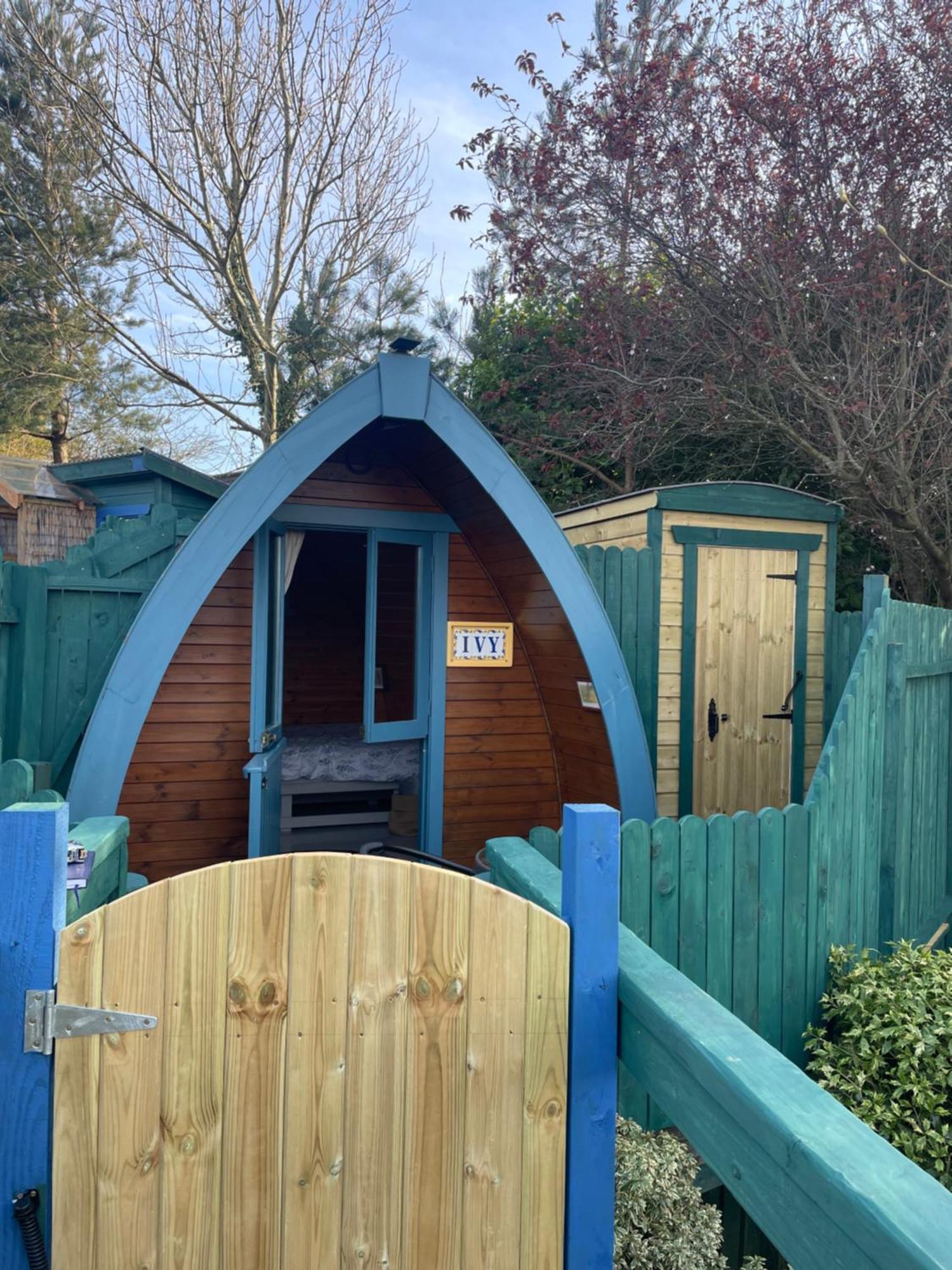 Glamping In The 2Nd Field Ξενοδοχείο Aughrim Εξωτερικό φωτογραφία